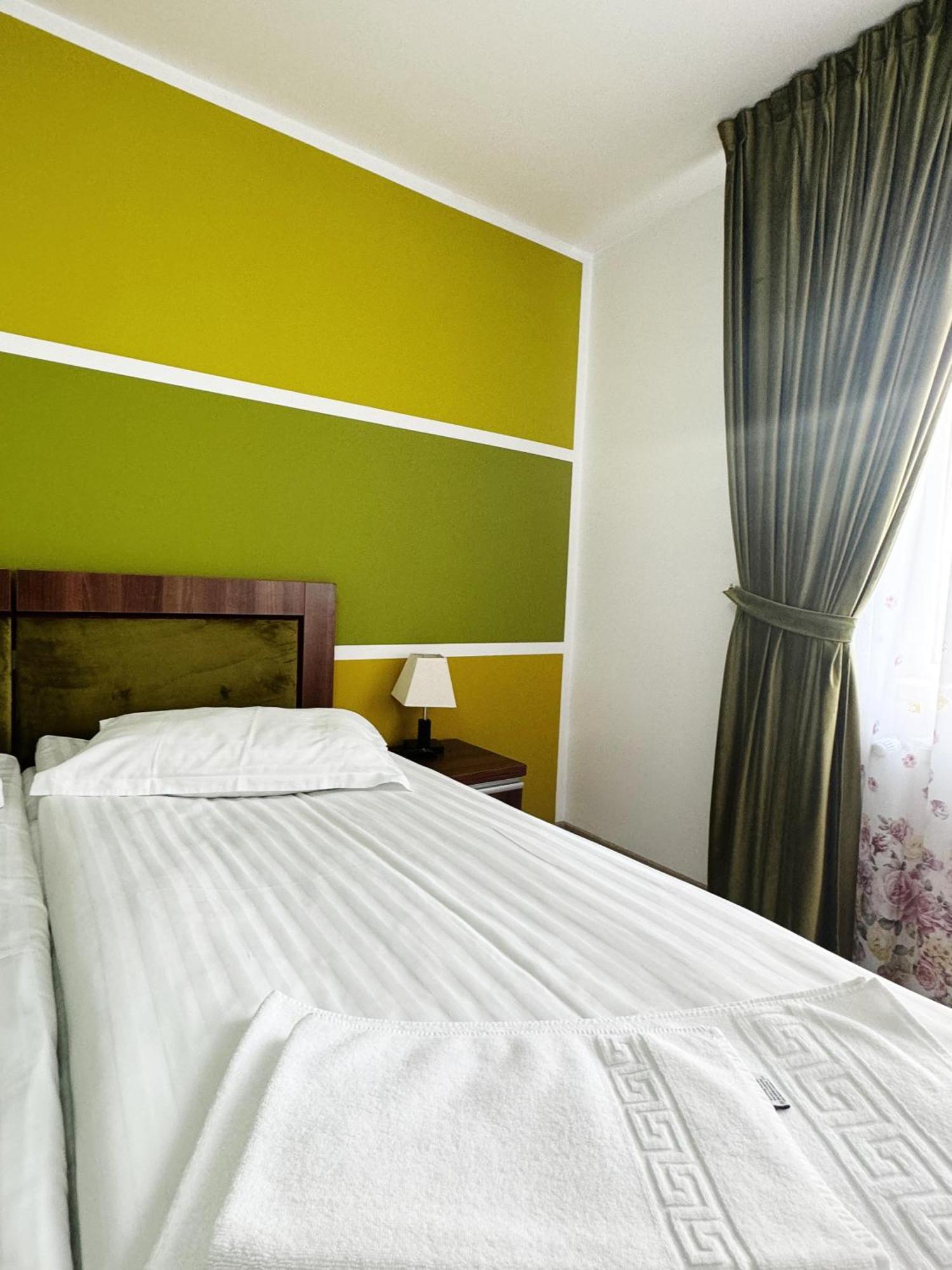 Carpathian Newstar Hotel Sibiu Exterior photo